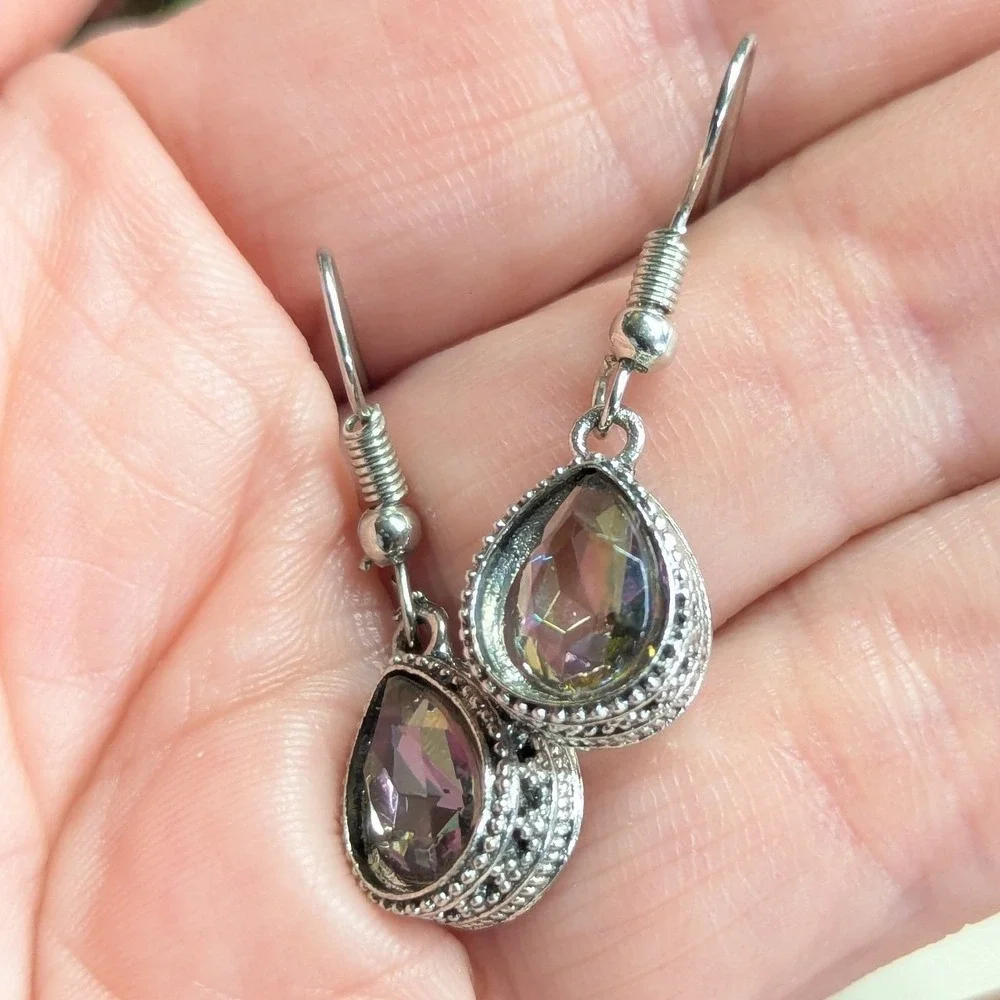 Teardrop Dangle Earrings Silver Tone Iridescent Boho Filigree Tear Drop Mystical